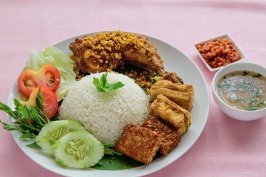 nasi ayam penyet